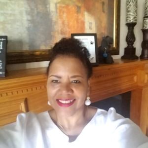 Meet your Posher, Vivienne